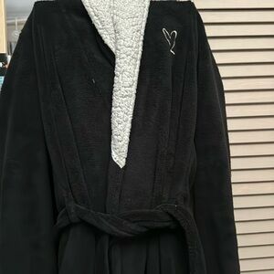 VICTORIA SECRET BLACK ROBE SIZE XS/S women’s